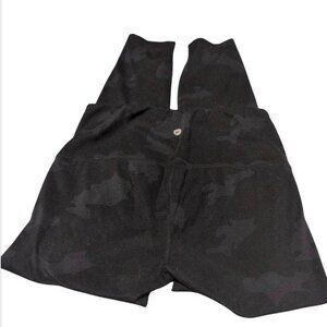 90 Degree by Reflex Leggings Camo fitting Pull on Activewear Yoga Leggings